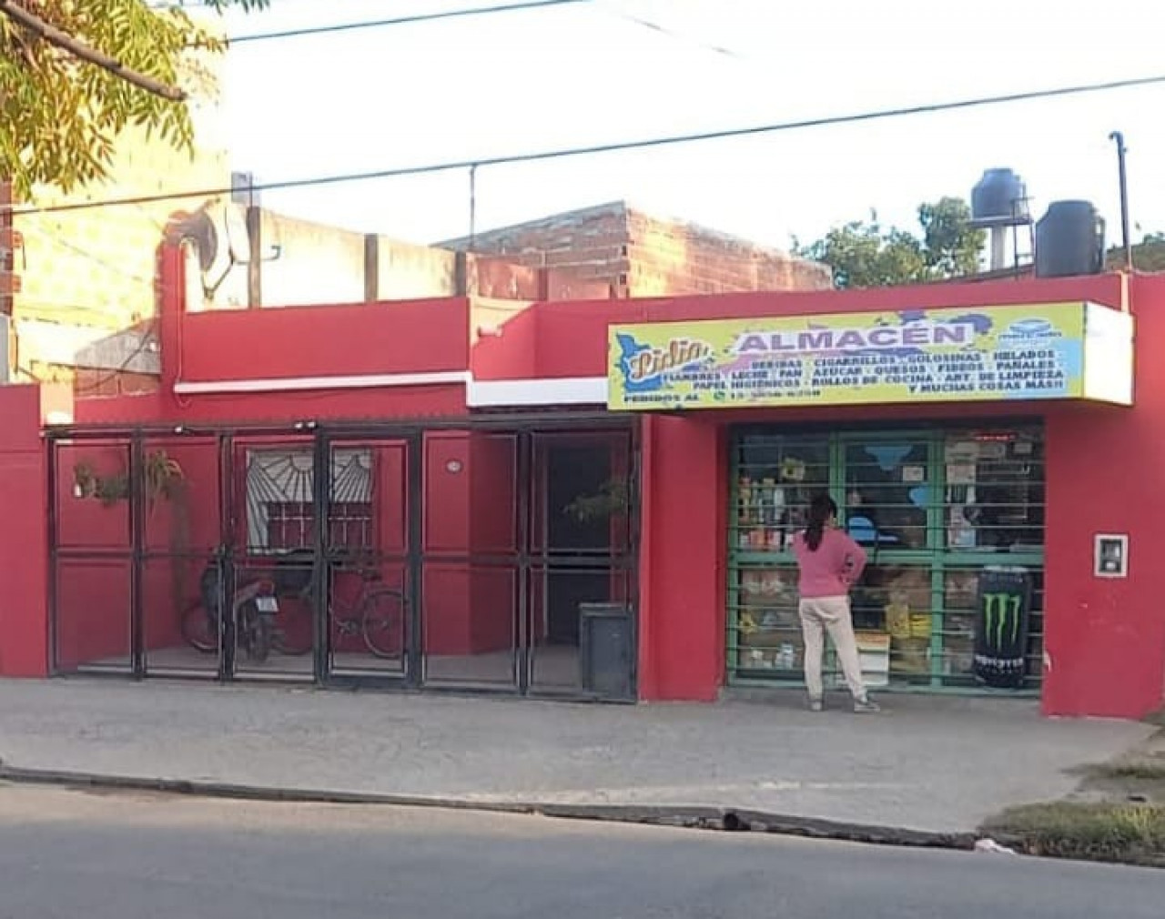 Casa  3 amb y local